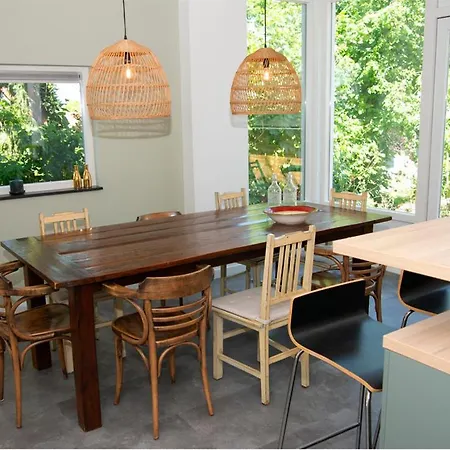 Le Platane - In Natuurgebied Nabij Nijmegen *