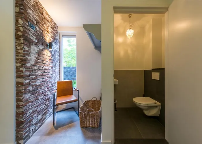 Le Platane - In Natuurgebied Nabij Nijmegen *