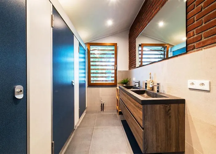 Le Platane - In Natuurgebied Nabij Nijmegen Beek-Ubbergen